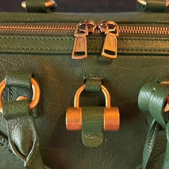 YVES SAINT LAURENT
Green Leather Muse Bowler Bag - Picture 11 of 12